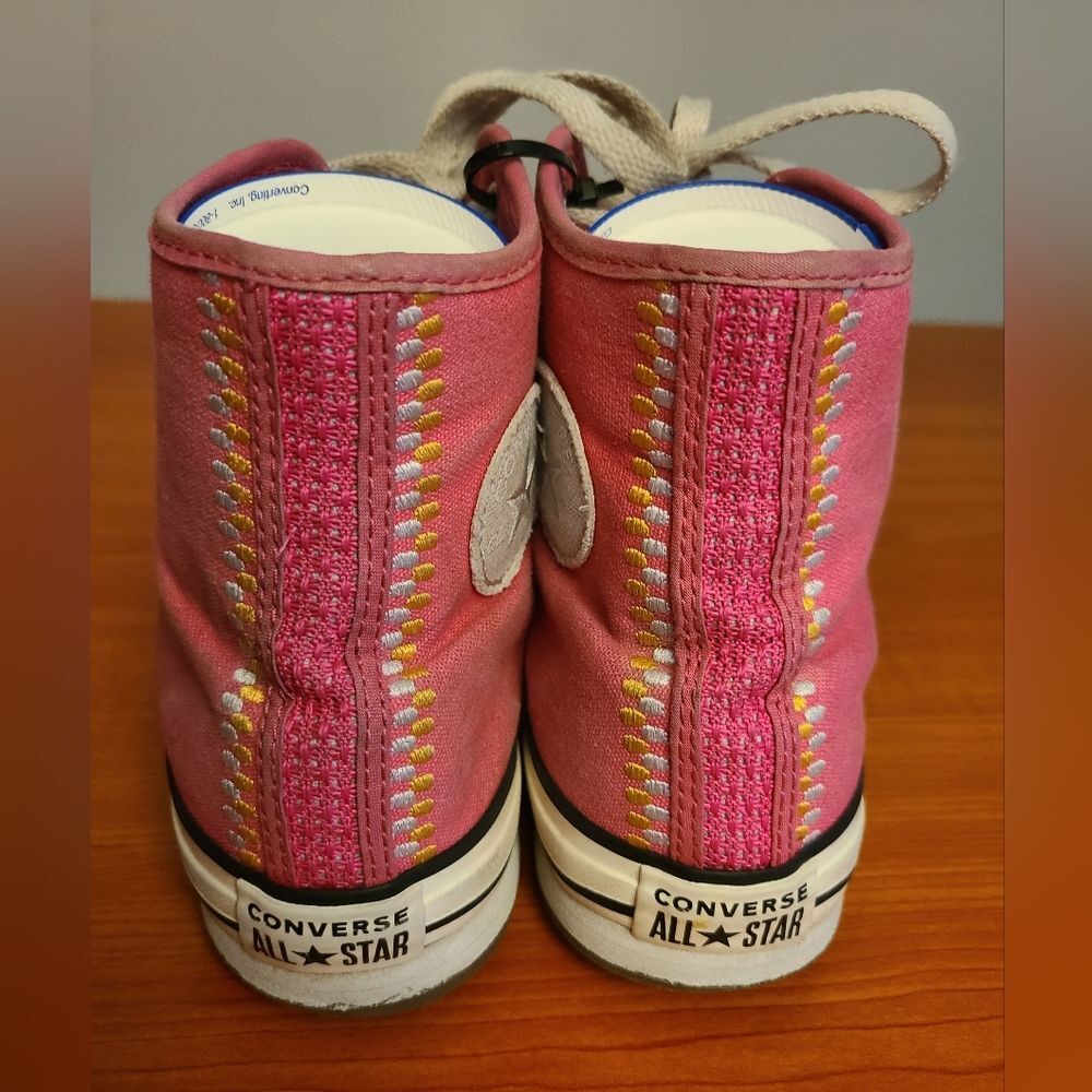 Kids Size 6.5 - Converse Chuck Taylor All Star Eva Lift High Tops embroidered - Picture 3 of 9